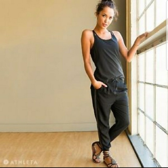 Athleta Tops - Athleta Black Go Time Tank Size Small